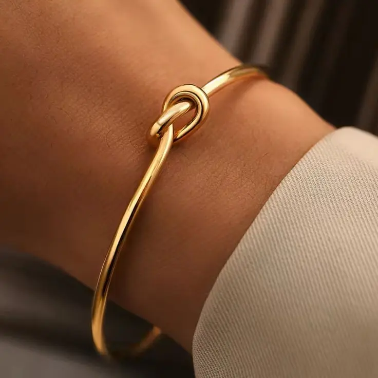 twisted knot bangle